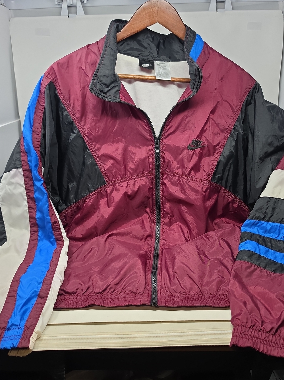 Nike Women's Burgundy Colorblock Windbreaker Jacket